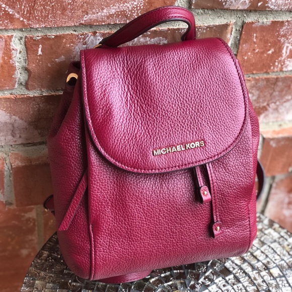 michael kors riley backpack medium